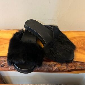 1 State Black Fur Slide Sandals size 6